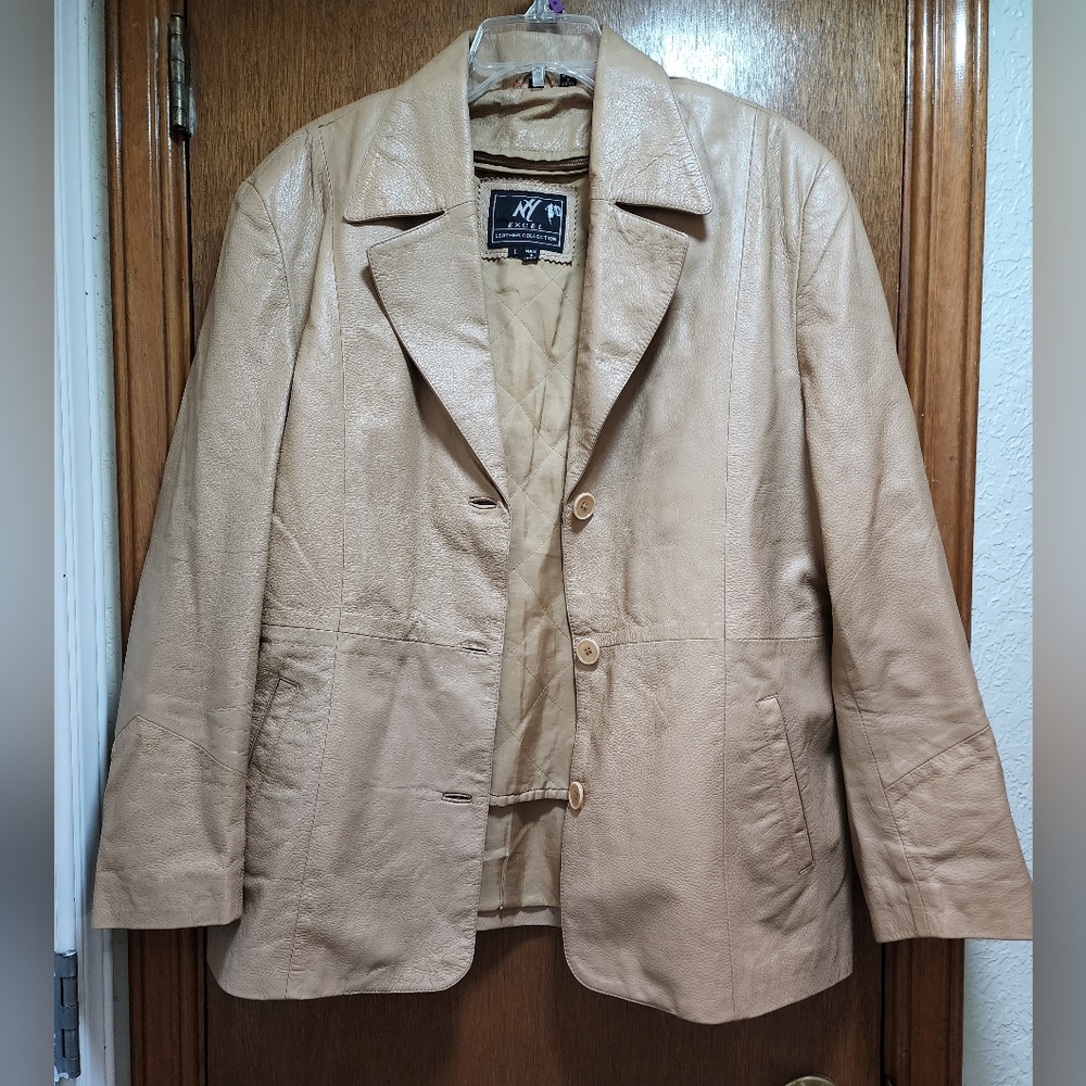 Leather Collection tan jacket size L